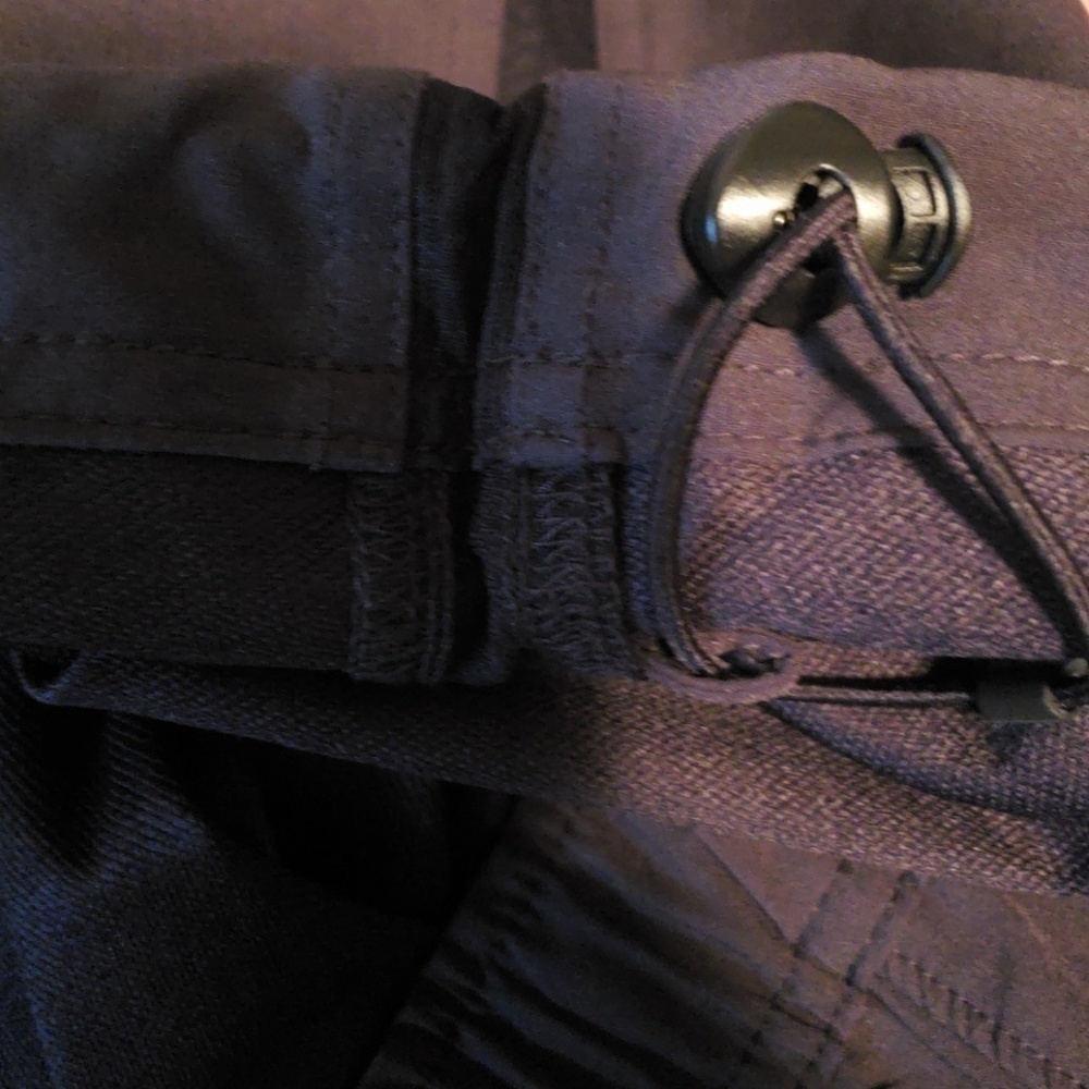 Nike Pro Training black pants NWT - Picture 3 of 3